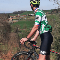 Tenue cycliste homme : confort, performance et élégance à la française